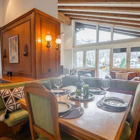 Penthouse-apartment Haus Attila Apartman