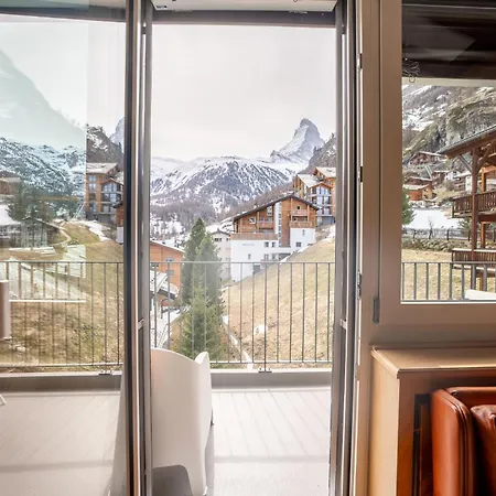 Penthouse-apartment Haus Attila زيرمات